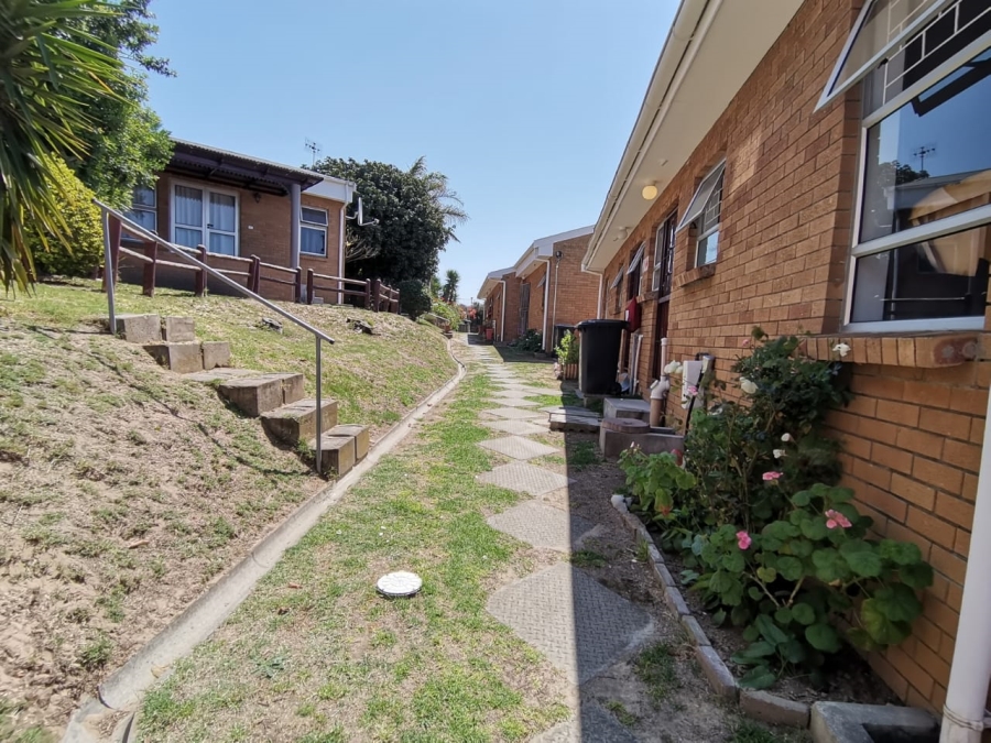 2 Bedroom Property for Sale in Oakglen Western Cape
